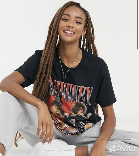 Футболка с Уитни Хьюстон