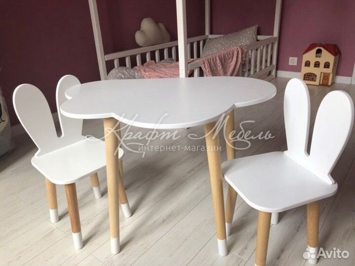Детский стол и 2 стульчика Зефир