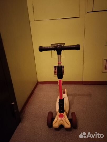 Детский трёхколёсный самокат