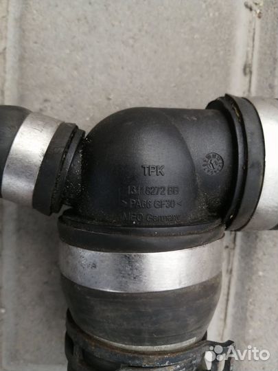 Тройник Патрубок Опель Астра H 1.6 Z16XER