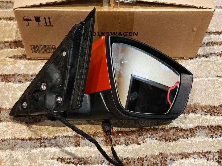 Новое зеркало правое Skoda Kodiaq оранжевый 8 pin