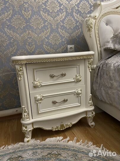 Спальный гарнитур