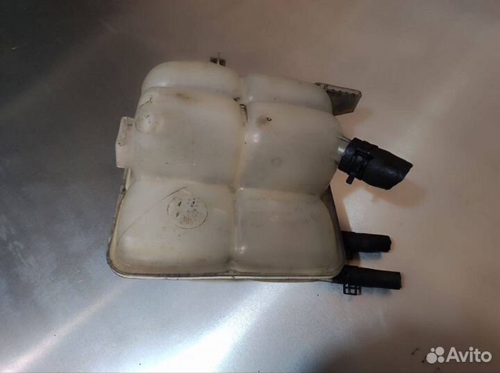 Бачок расширительный Volvo C70 2004 3M5H8K218