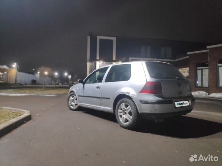 Volkswagen Golf 1.6 МТ, 2001, 465 000 км