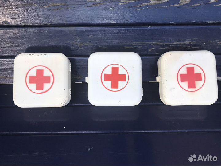 Аптечка металлическая СССР