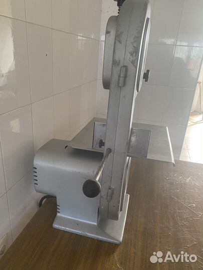 Ленточная пила для резки мяса