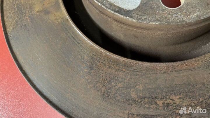 Диск тормозной передний правый Audi A6 C6 2.8 FSI