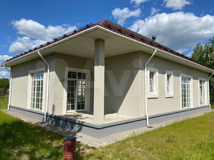 Дом 218 м² на участке 14,1 сот.