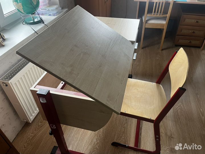 Растущая парта и стул