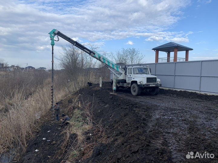 Услуги ямобура вездехода, бурение свай