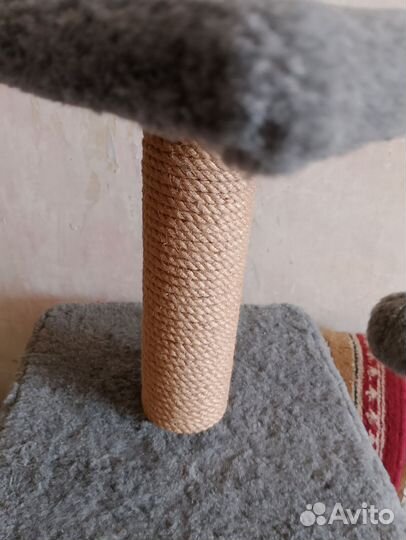 Домик для кошки с когтеточкой