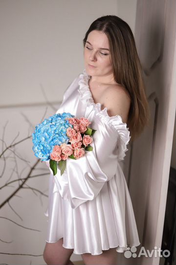 Яркий свадебный букет невесты