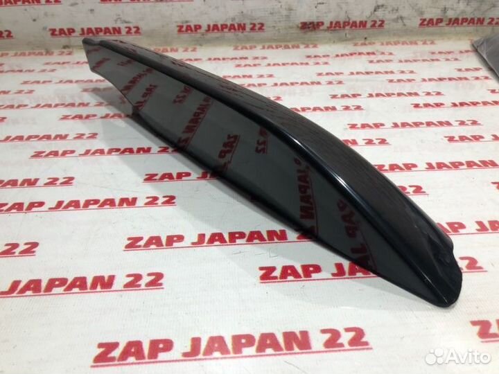 Крышка рейлинга задняя правая Toyota Land Cruiser