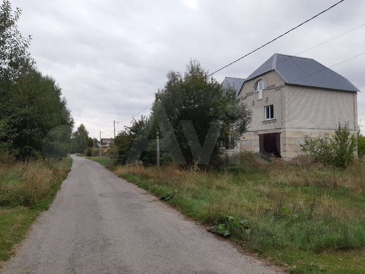 Дом 350 м² на участке 24 сот.