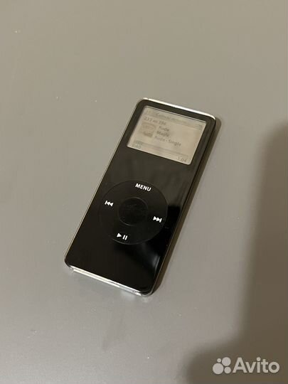 iPod nano 1 / 4 gb