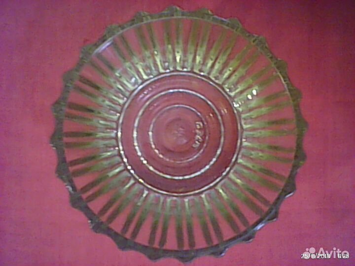 Салатник стеклянный Диаметры 135,100мм.Высота 80мм