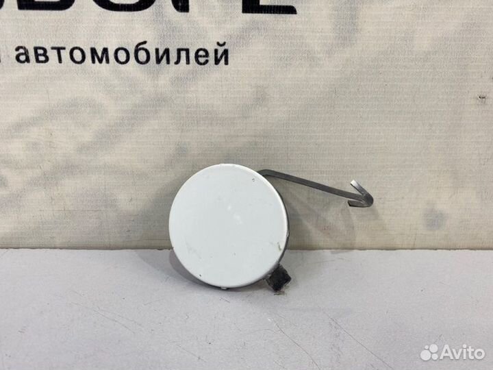 Заглушка бампера передняя Skoda Rapid