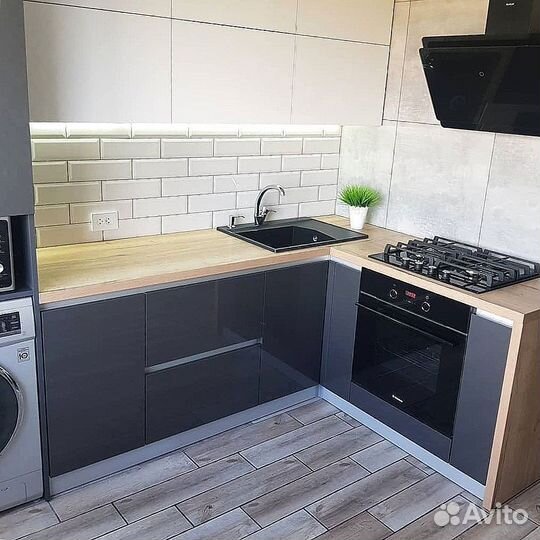 Кухонный гарнитур угловой