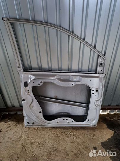 Дверь на Dodge Caravan 5
