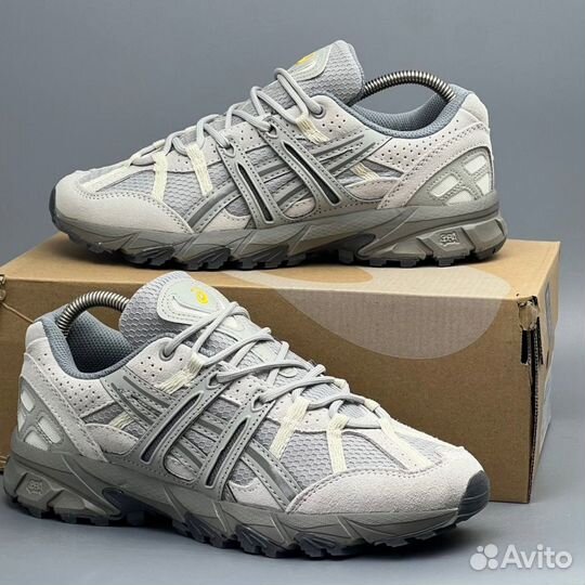 Удобные кроссовки Asics Sonoma