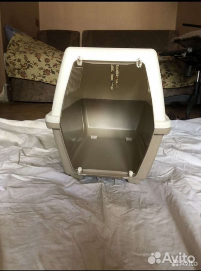 Переноска для кошек и собак