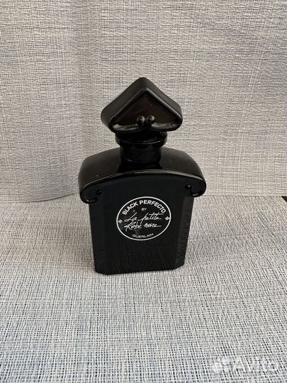 Guerlain la petit robe noir eau de parfum florale