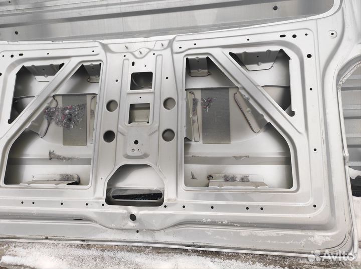Дверь багажника Volkswagen Caravelle