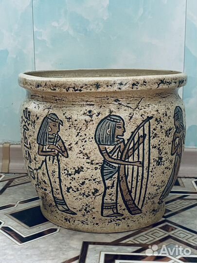 Кашпо для цветов керамические и пластиковые