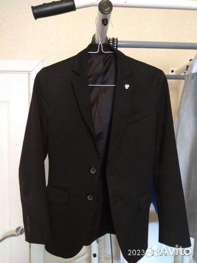 Пиджак на мальчика 146