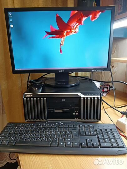 Компьютер Acer в комплекте