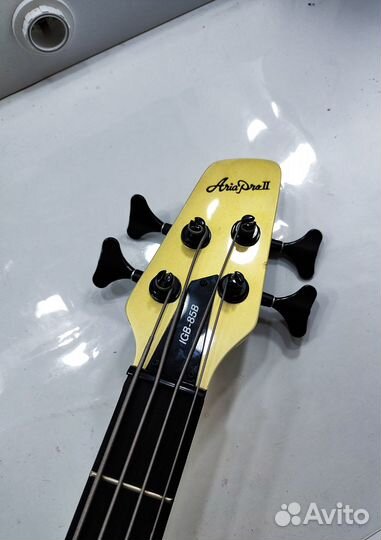 Бас Aria pro 2 Bartolini