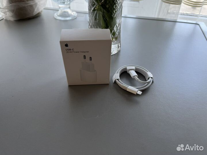Кабель зарядки Apple Tape C