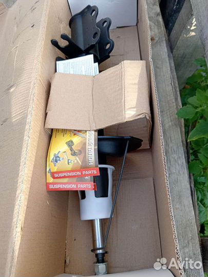 Передние стойки