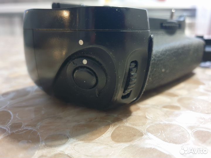 Батарейный блок nikon