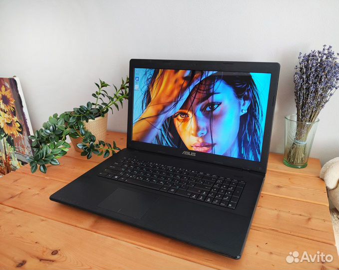 Core i3 Шикарный Большой 17,3 для всего/SSD