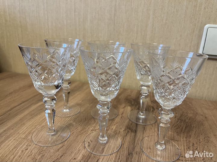 Хрустальные бокалы