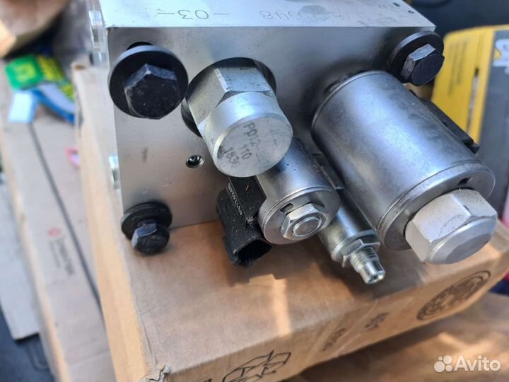 Продам распределитель caterpillar CAT 478-4948