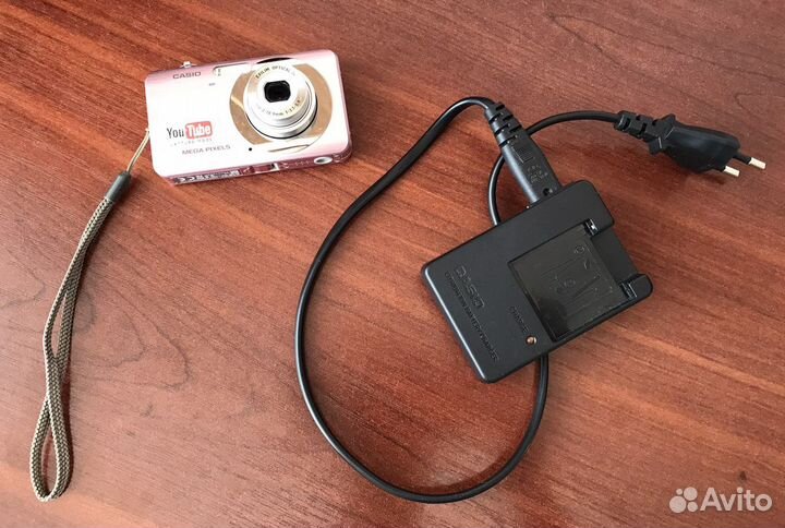 Цифровой фотоаппарат Casio Exilim