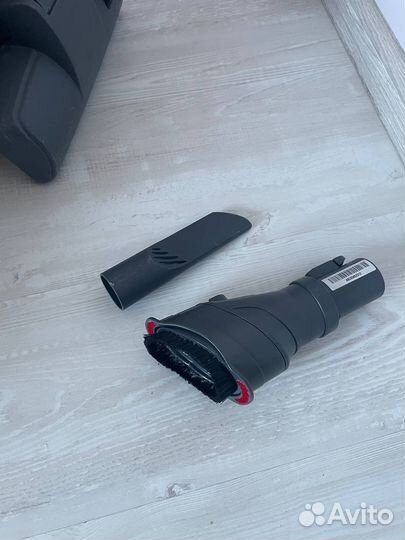 Пылесос LG Kompressor vk89383hu