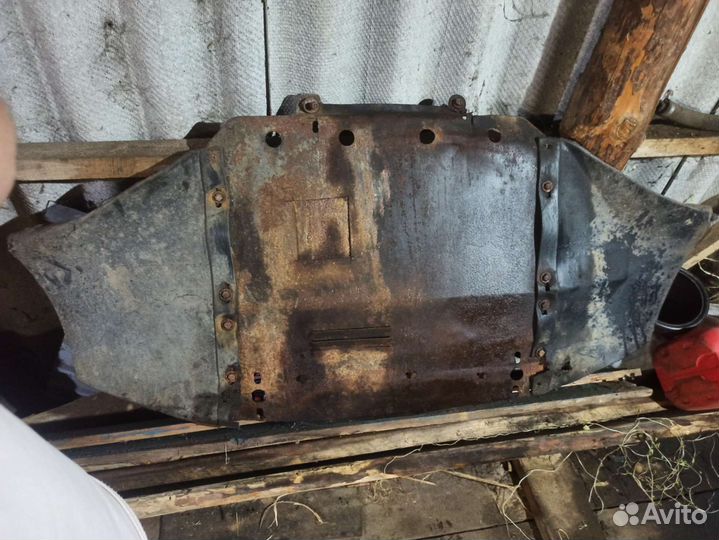 Audi 100 защита