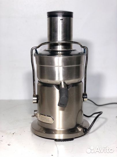 Соковыжималка Bork S800