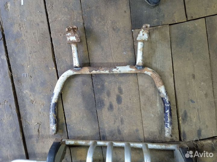 Кенгурятник на ниву