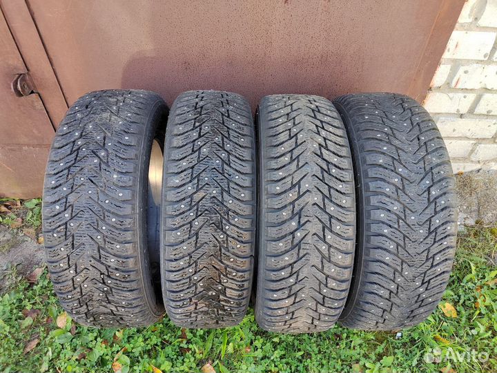 Nokian Tyres Hakkapeliitta 8 225/65 R17