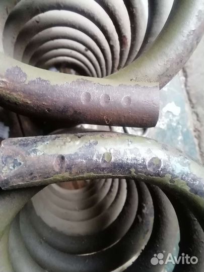 Пружина передней подвески