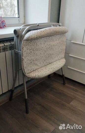 Пеленальный столик с ванночкой chicco