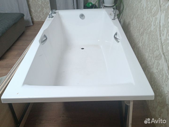 Ванна акриловая 190х100