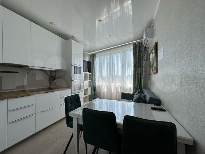 2-к. квартира, 67 м², 15/18 эт.