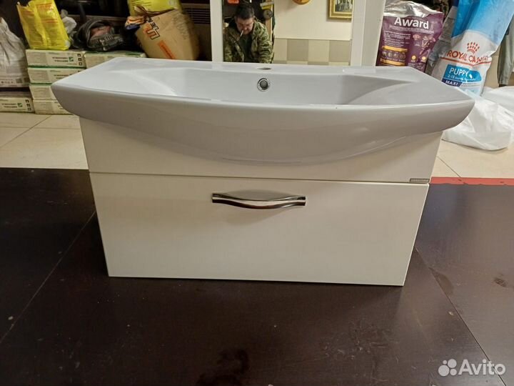 Комплект мебели в ванную