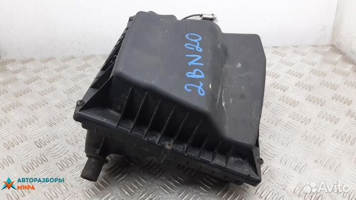 Корпус воздушного фильтра Opel Astra J 2012