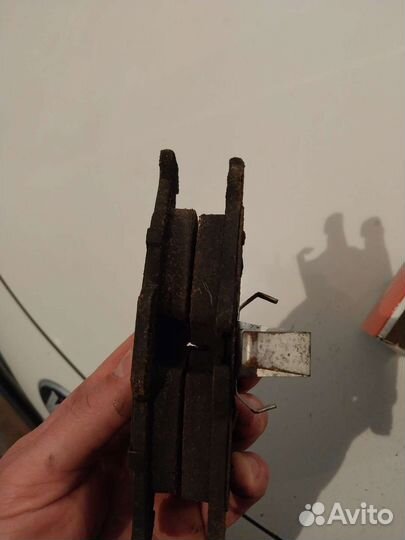 Продам тормозные колодки б/у. На опель астра